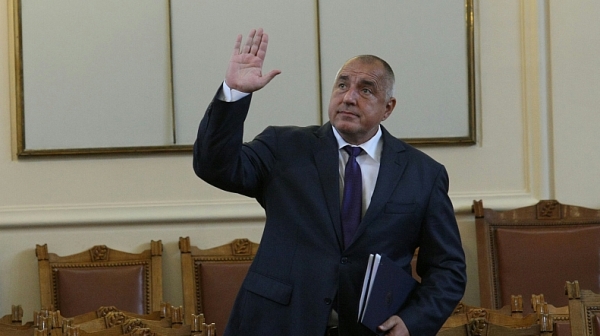 Петъчен скандал в парламента – в центъра Борисов