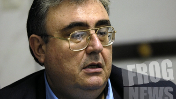 Огнян Минчев: Не ми се задава въпроса какво кара Слави да обслужва интересите на ГЕРБ