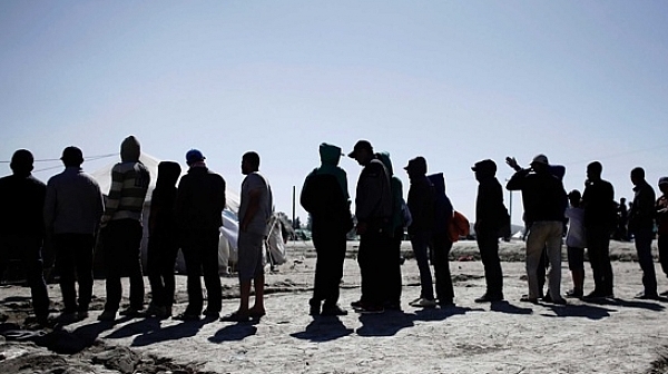 Еврокомисията пак мъмри България да започне незабавно да приема бежанци