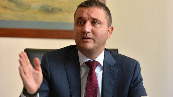 Горанов: НАП има достатъчно пари да си плати глобата