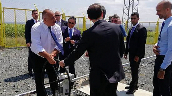 Борисов обеща ”първа копка” на газовата връзка с Гърция през юни
