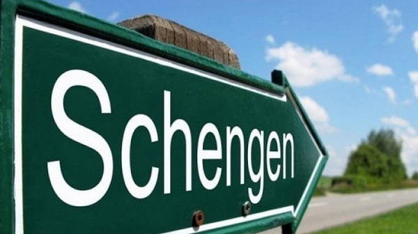 ЕП подкрепи с огромно мнозинство България и Румъния за Шенген