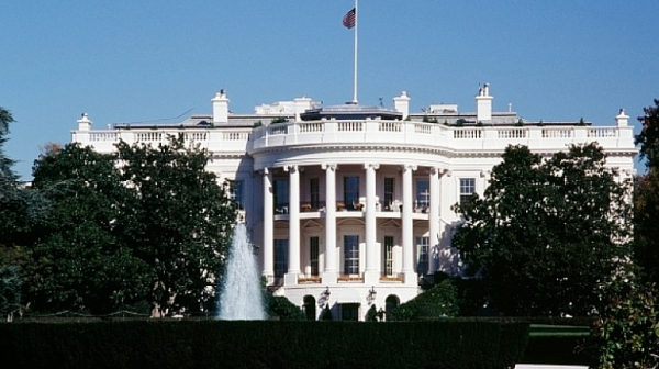 Тръмп вдига около Белия дом четириметрова стена