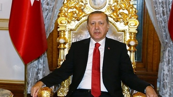 Ердоган ще пази двореца си с руски ракети