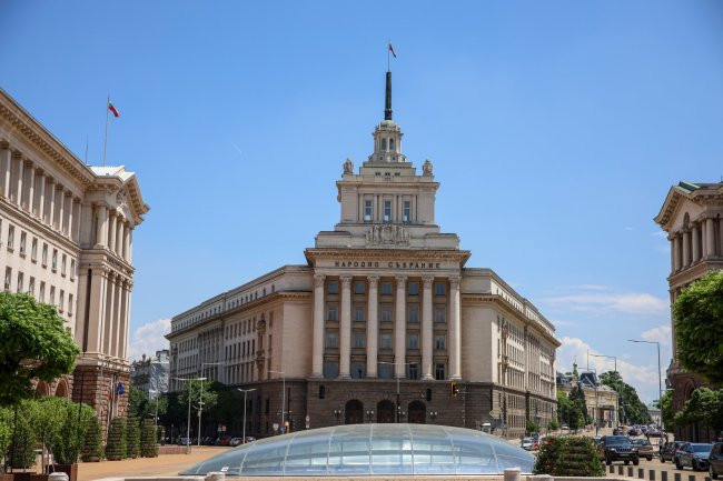 Целта на предложенията беше да се създаде правна рамка за