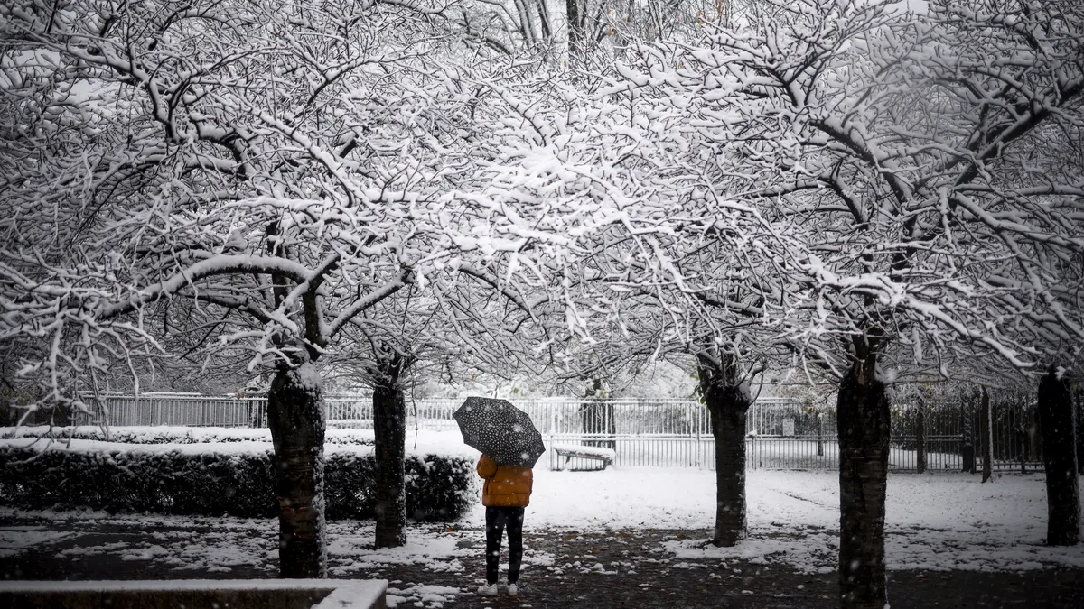 През деня дъждовете ще се разпространят навсякъде като най интензивни