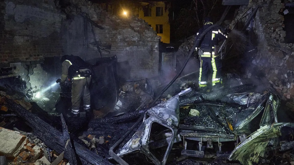 В доклада се уточнява че над 2000 от тези смъртни