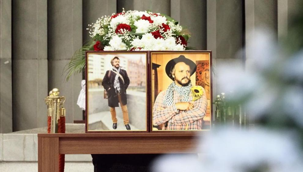 Той е роден на 22 март 1970 г в София