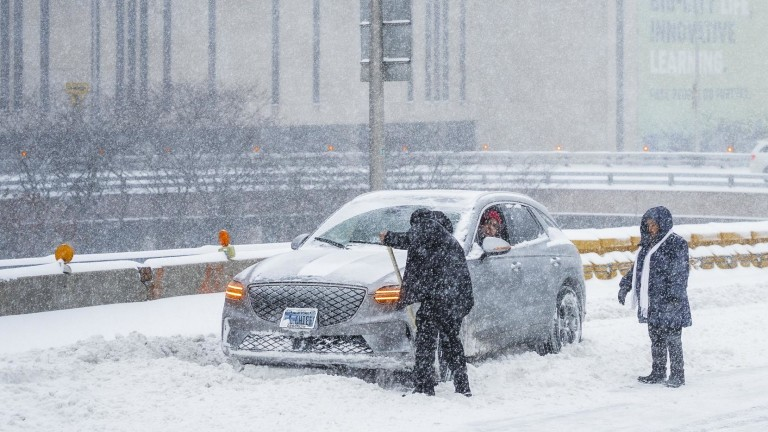 Американската авиационна система постепенно се връща към нормален режим след