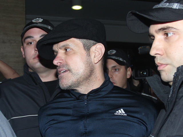 Първоначално той беше осъден на 10 6 години строг режим