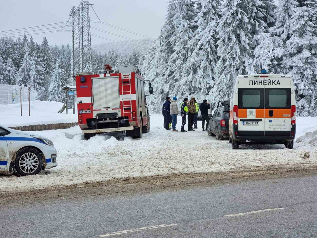 Акцията е започнала късно през нощта и продължава и в