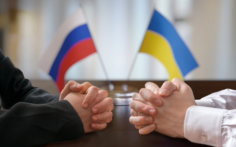 Едното крило свързвано с ръководителя на президентската канцелария Кирило Буданов