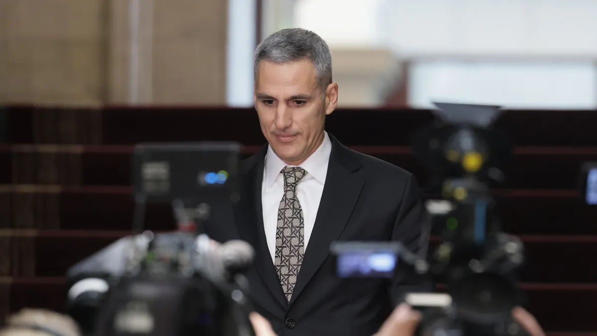 Стигнахме дотук с криза на доверие несъгласие с модела на