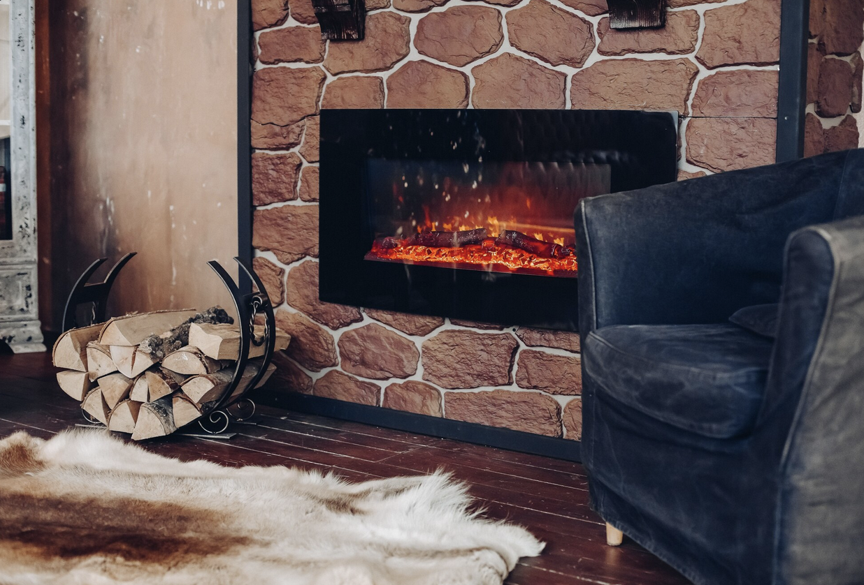 Колко ток харчи електрическа камина и какви са реалните разходи за отопление?