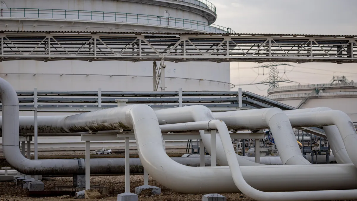 Решението идва на фона на нарастващото напрежение в Близкия изток