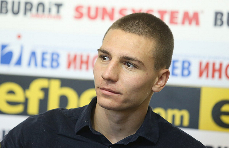 21 годишният Валентин Антов направи сензационен трансфер след като стана