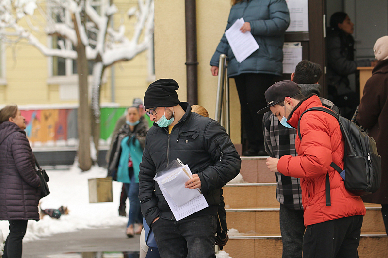 Около 4 2 милиона украинци потърсили убежище в страни от Европейския