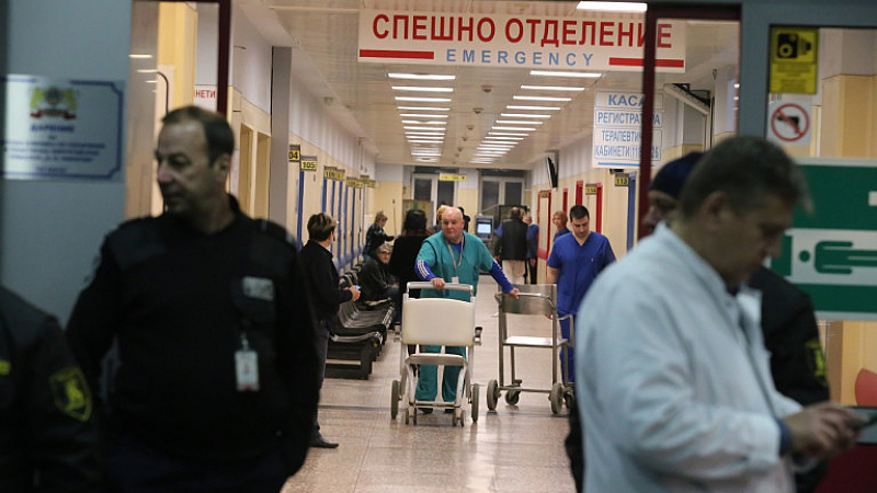 Болнични асоциации искат среща с Борисов, обявиха се против медсестритеВсички