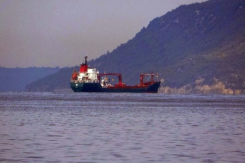 Проливът който свързва Егейско и Черно море е основен корабен