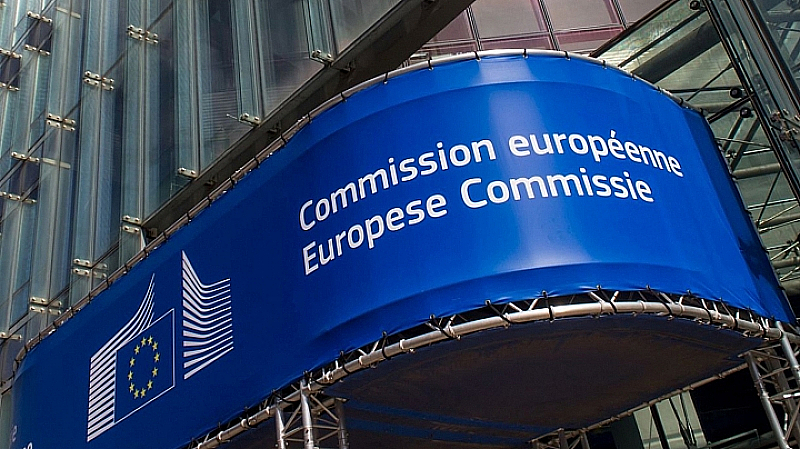 Еврокомисарят по енергетиката Кадри Симсон подчерта че Комисията която изготвя