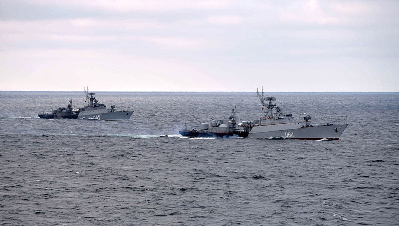 Цел на учението е отбраната на морското крайбрежие на Крим