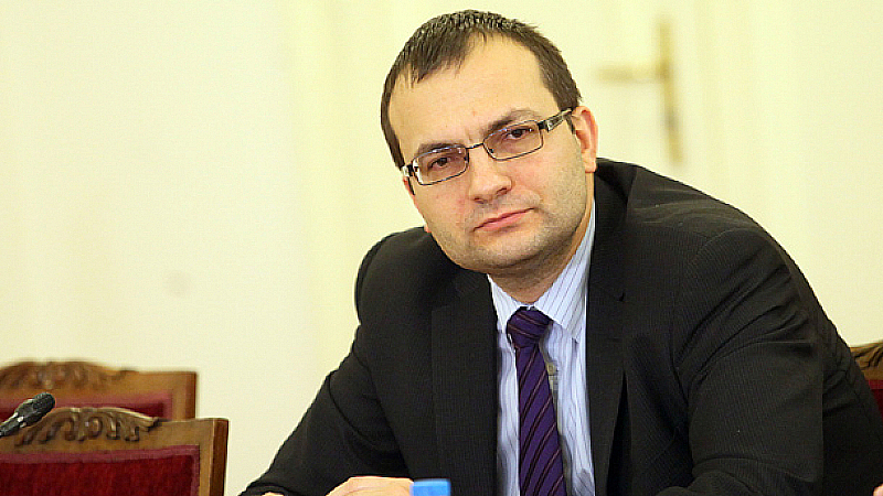 Мартин Димитров призна че от Демократична България имат различия с Продължаваме промяната