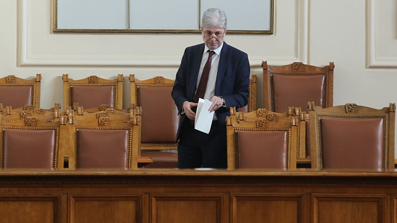 В кабинета на министър-председателя Бойко Борисов е депозирана оставката на