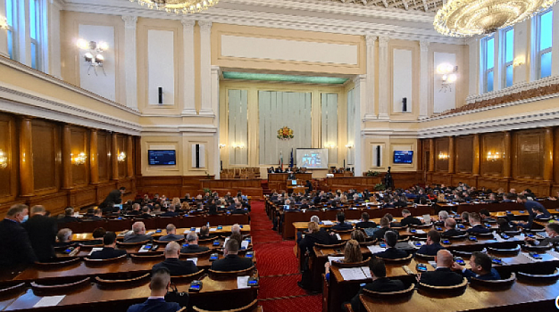 Първият законопроект е на ГЕРБ СДС Продължаваме промяната Демократична България