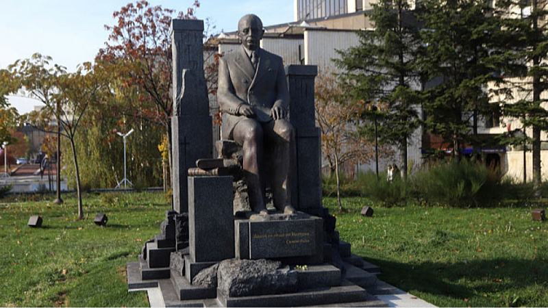 Първият в София паметник на българския общественик писател дипломат и