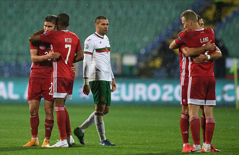 Националният отбор на България по футбол загуби 1:3 на ст.