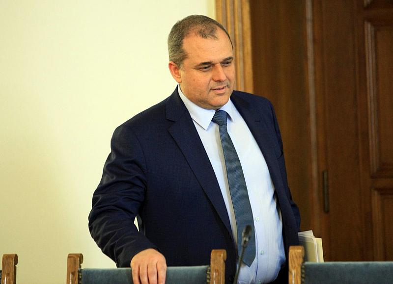 Заместник-председателят на ВМРО Искрен Веселинов определи тази мярка като едно
