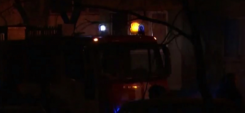 Взрив разтърси жилищен блок във Варна. 7 възрастни и 4