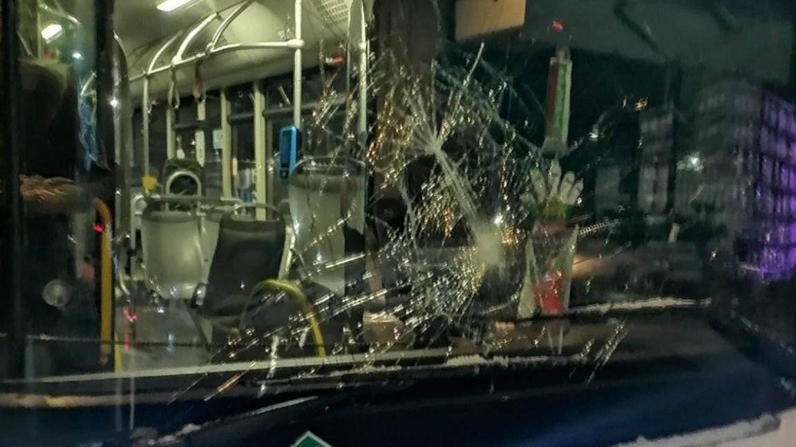 По информация на Нова телевизия в автобуса движещ се по