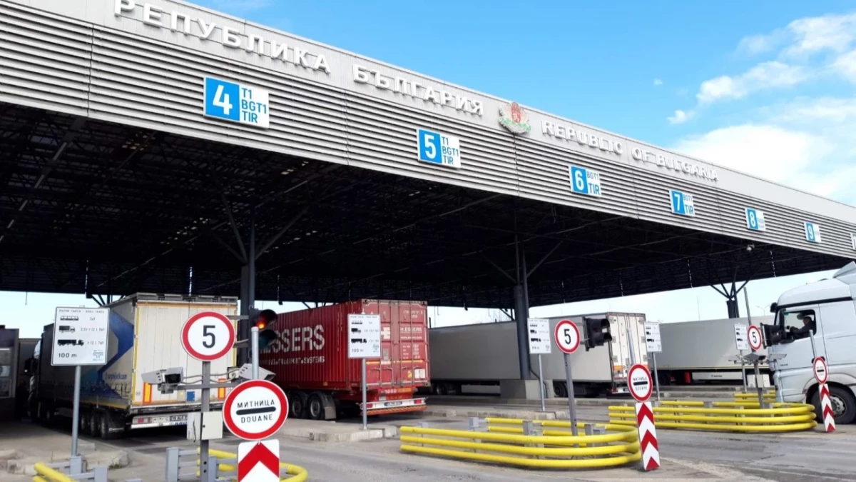 Данните са към 18 00 часа Интензивно е и движението