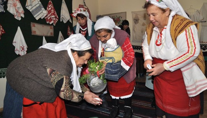 В епохата преди модерната медицина бабата е била една от