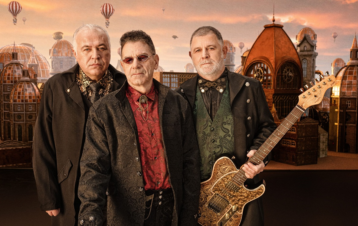 Госпожа Емилия Чай Река си ти – песни които българите