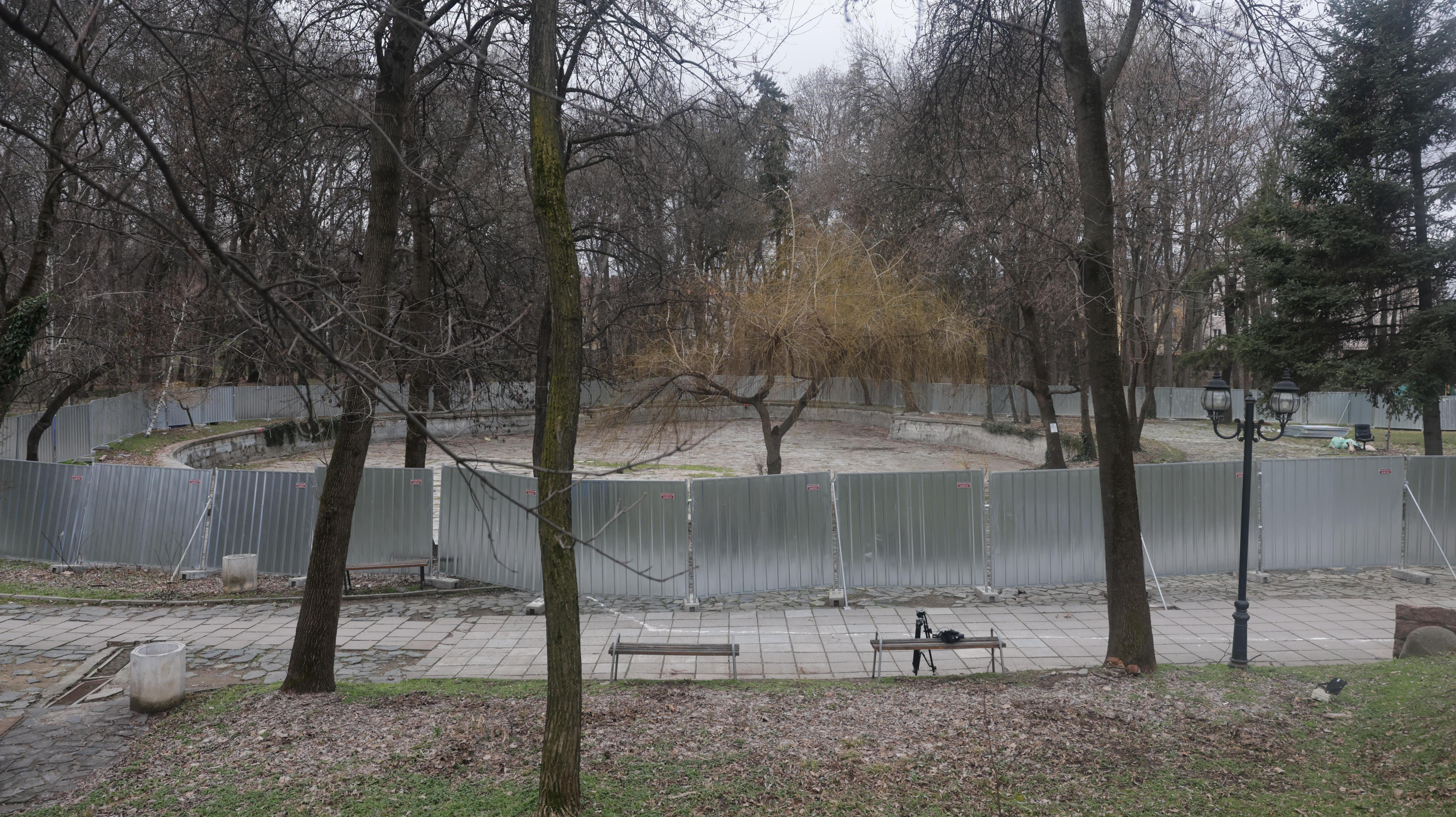 Днес започват строително монтажните дейности в района на парка на