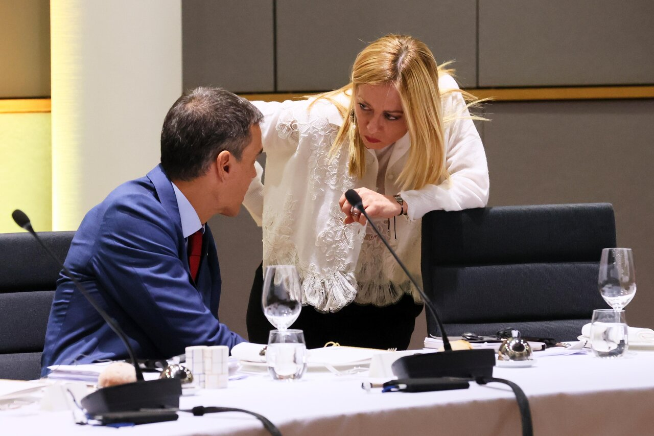 По неофициална информация цитирана от испанските медии предварителната среща е