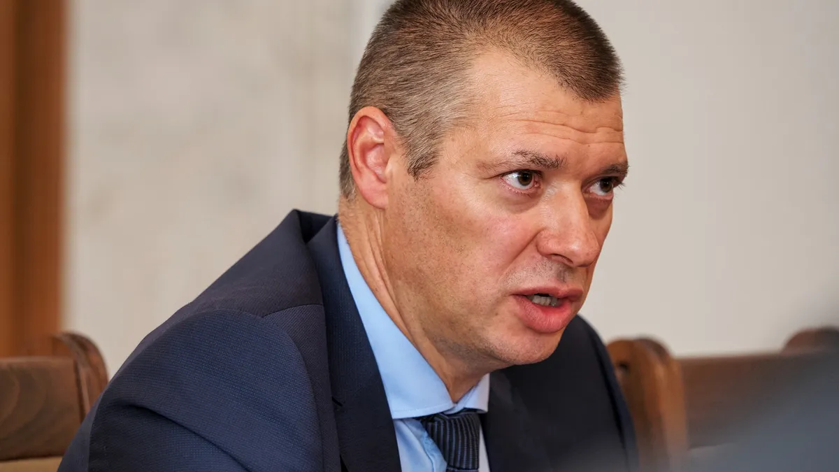 От ПП ДБ настояха Славчев да бъде изслушан в парламента