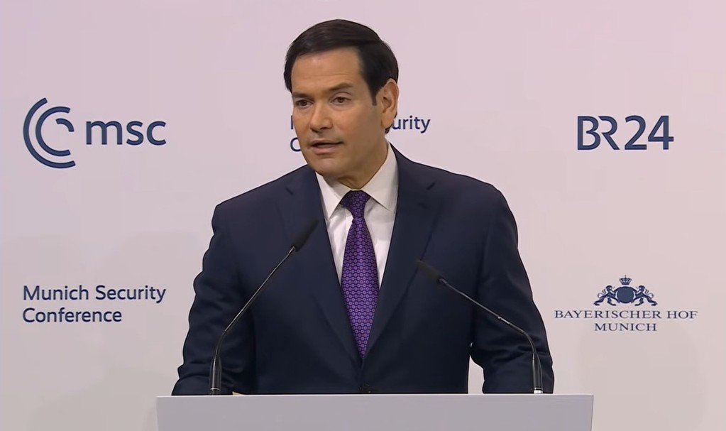 Основната разлика която анализаторите и политиците отбелязват е в тона