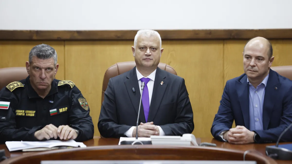 Общо са регистрирани 2974 сигнала за нарушения на изборния процес