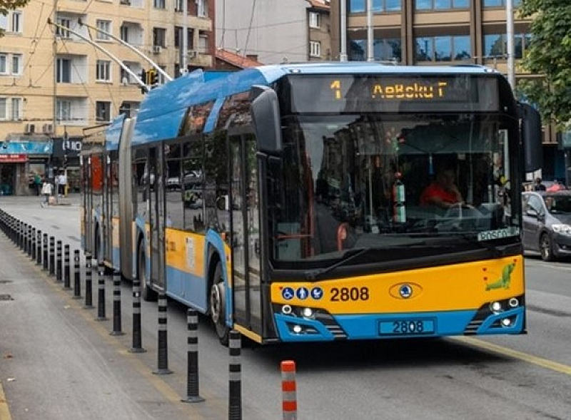 Във връзка със строителството на метростанции 3 и 4 и