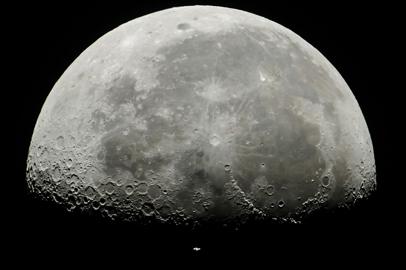Индийската лунна мисия на Чандраян 3 стартира на 14 юли  Така Индия