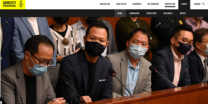 Депутати демократи масово напускат парламента в Хонконг след приета спорна резолюция