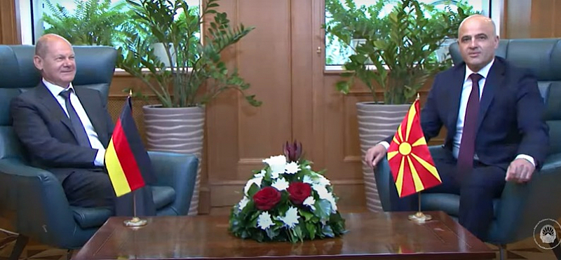 Това заяви пред германския канцлер Олаф Шолц македонския премиер Димитър