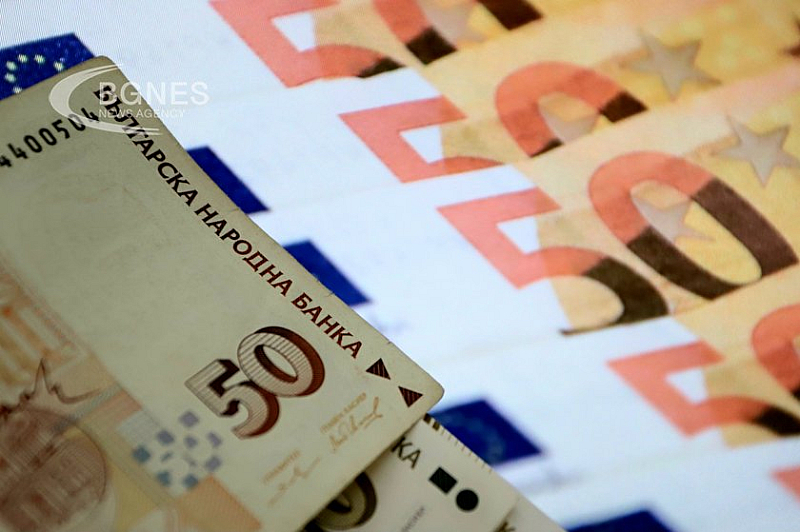 Според документа влизането в еврозоната ще бъде по изгодно за България