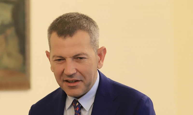 Ангел Забуртов е бил освободен със заповед на ресорния министър
