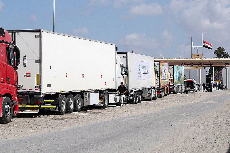 96 камиона превозващи международна хуманитарна помощ пристигнаха в Ивицата Газа