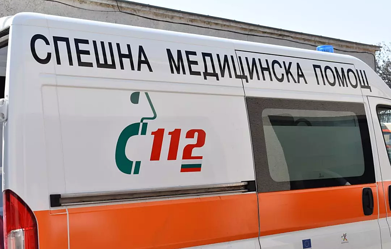 Автобус с 16 деца катастрофира в Габровско вчера следобед, а