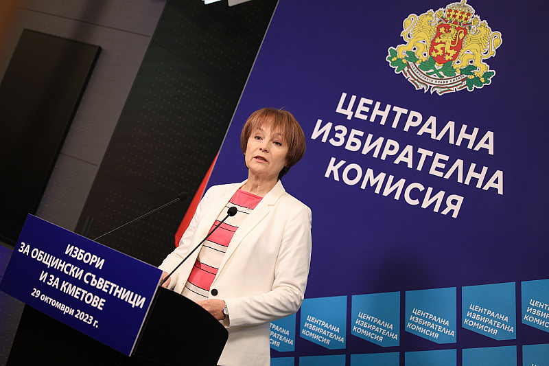 11 862 са избирателните секции в страната Нейкова заяви и
